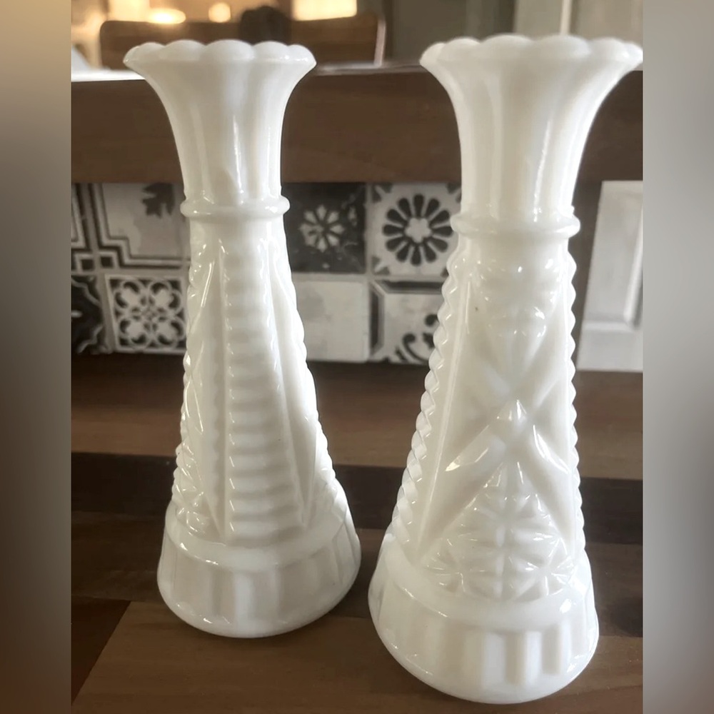 Vintage Anchor Hocking Milk Glass Vases Set of 2